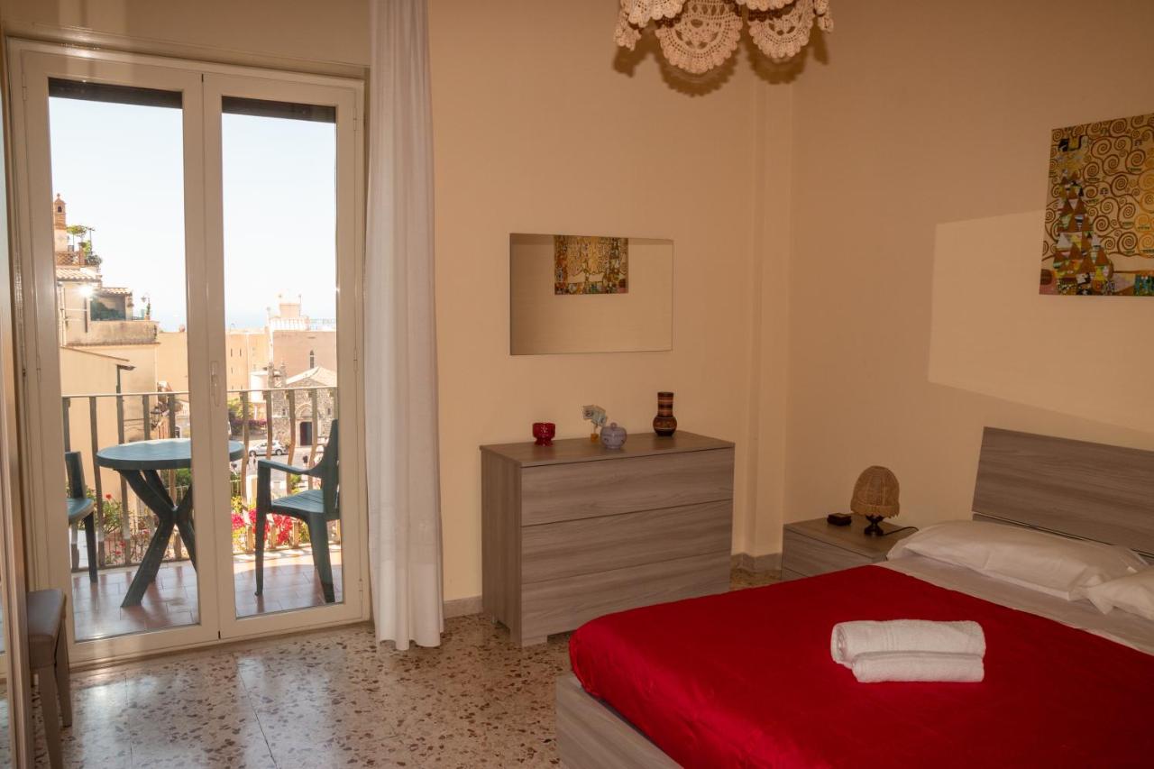 Casa Vacanze Il Vicolo Taormina Exterior photo